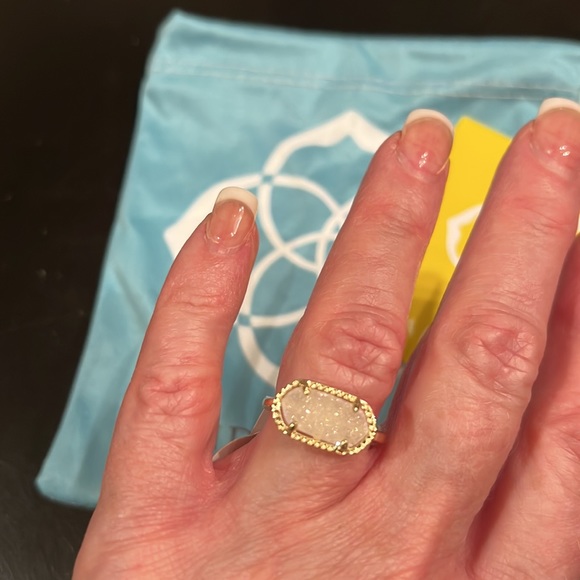 Kendra Scott Jewelry - NWT Kendra Scott Ella Gold Ring in Iridescent Drusy. Size 8.